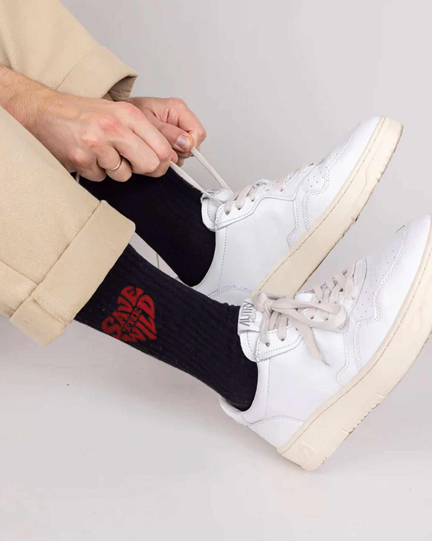 SOCKS LOGO BLACK